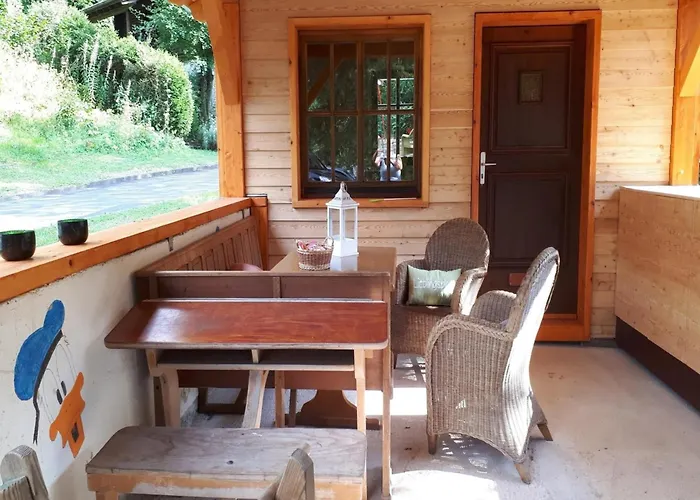 In Reinskopf With Fireplace